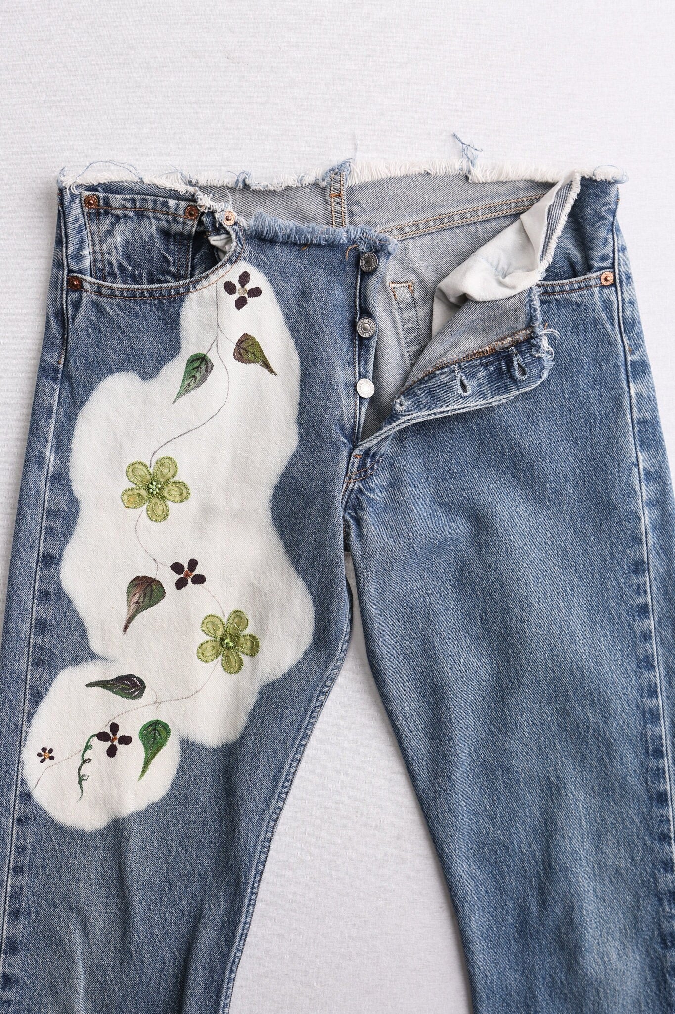 Vintage 501 levi's jeans cut off waist medium wash women high waist hand painted flowers high water cut off legs
