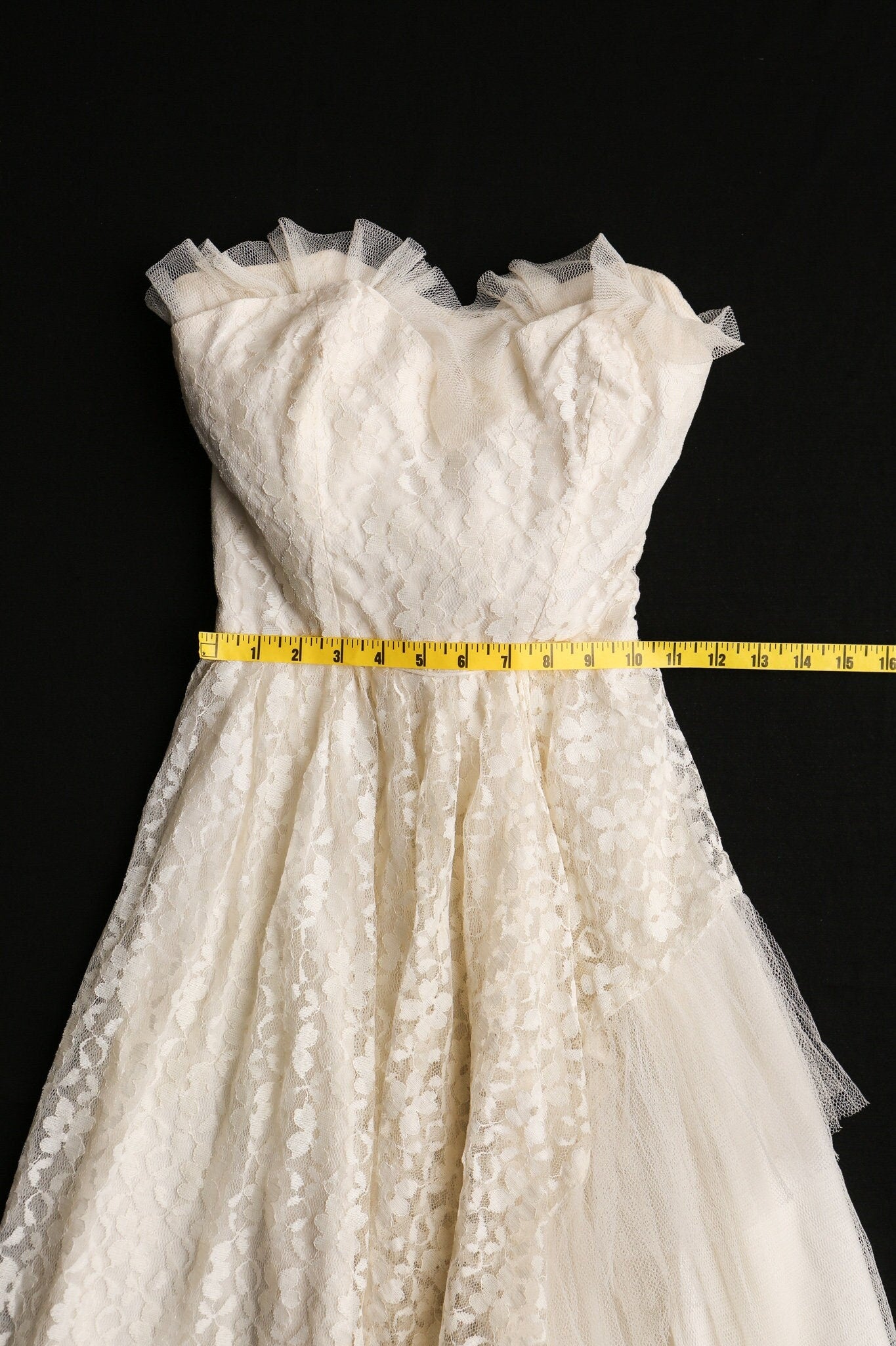 Vintage wedding 50's white lace dress sleeveless strapless