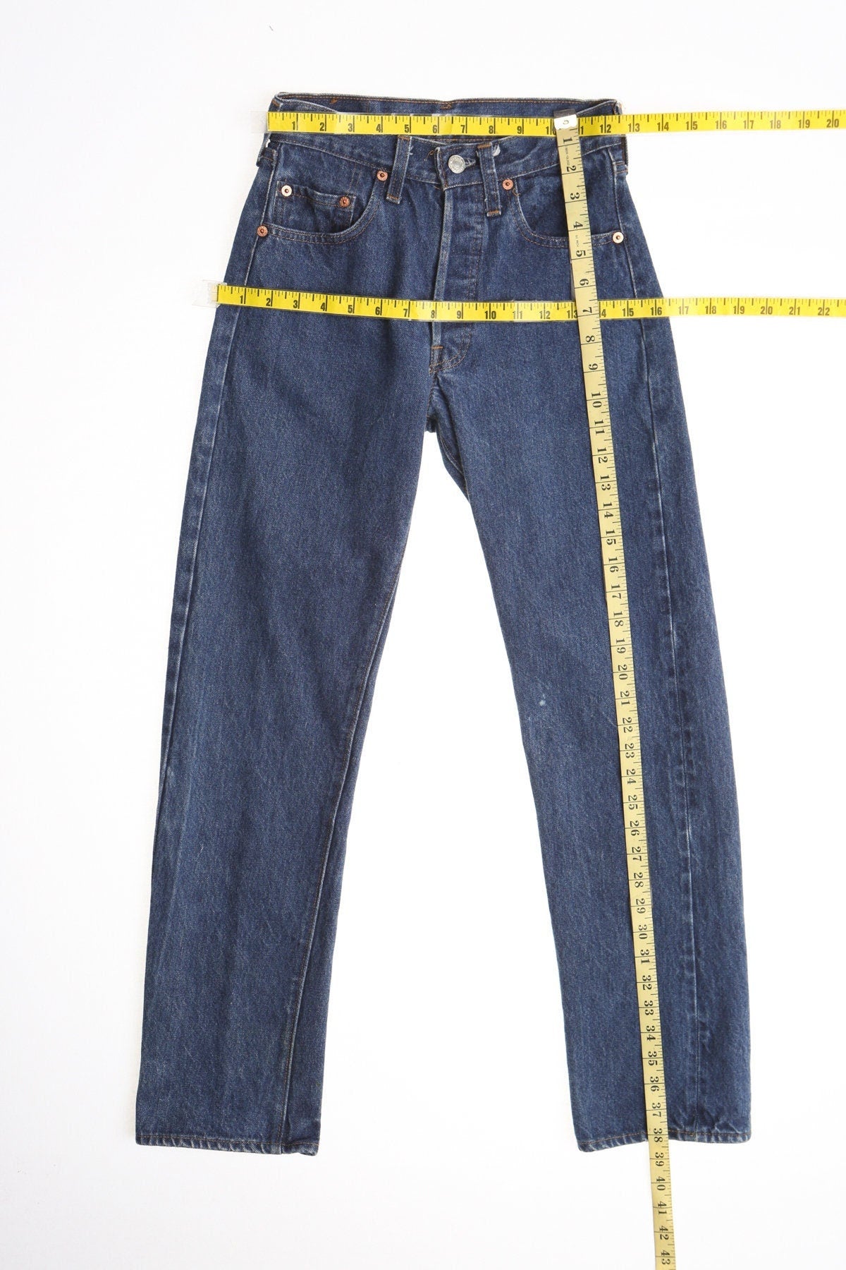 Vintage levi's 501 jeans denim pants medium wash 90's blue high waist men