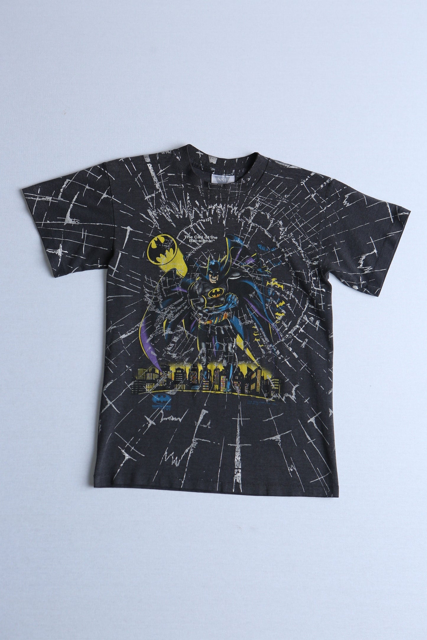 Vintage batman t-shirt broken glass graphic 90's rare collection series 1997 collector's series
