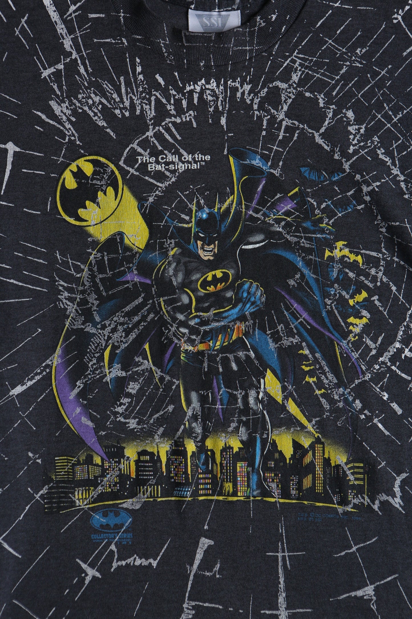 Vintage batman t-shirt broken glass graphic 90's rare collection series 1997 collector's series