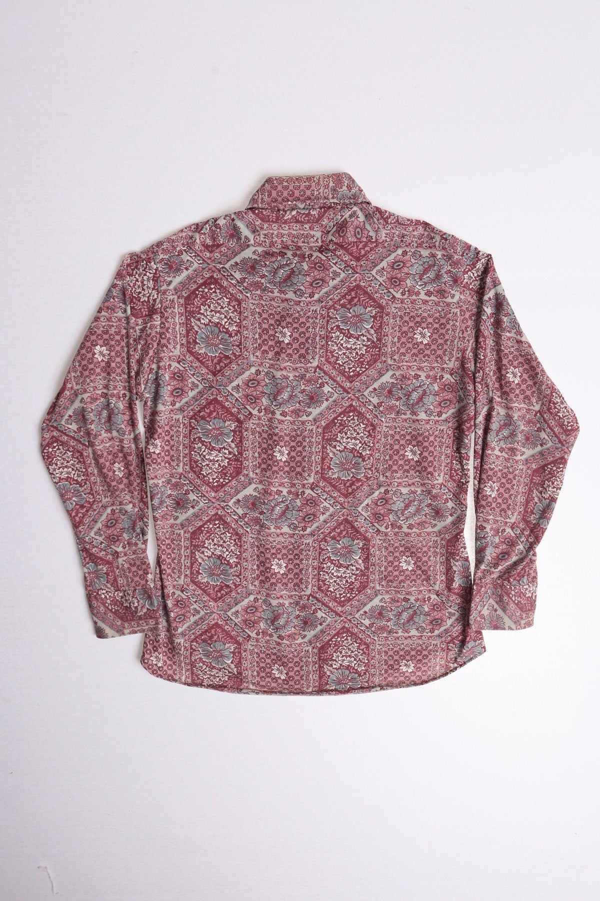 Vintage 70's floral print long sleeve men boho 60's red pink white collared