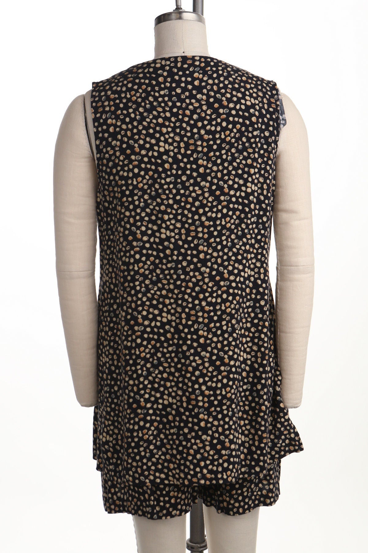 Vintage 90's rayon black short women summer button front closure