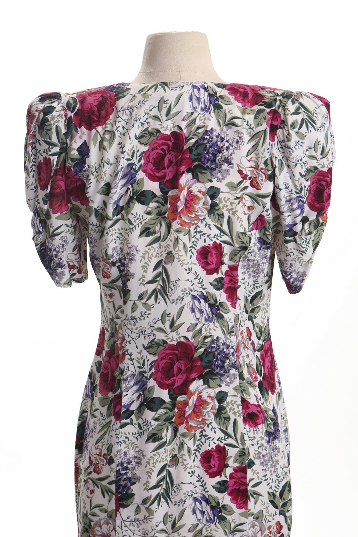 Vintage floral print white red roses casual rayon pearl button front closure shoulder pads