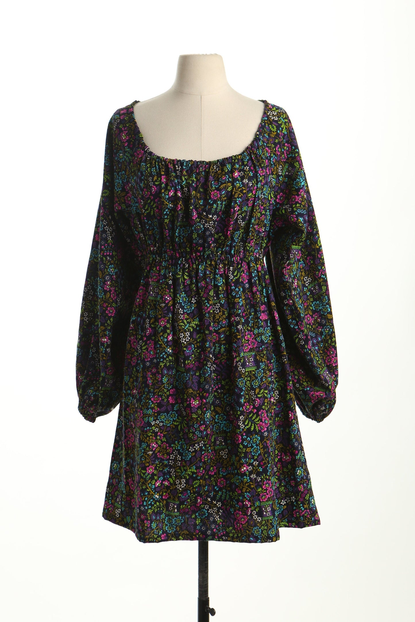 Vintage boho hippie summer floral print dress black off shoulder long sleeve 70's 60's