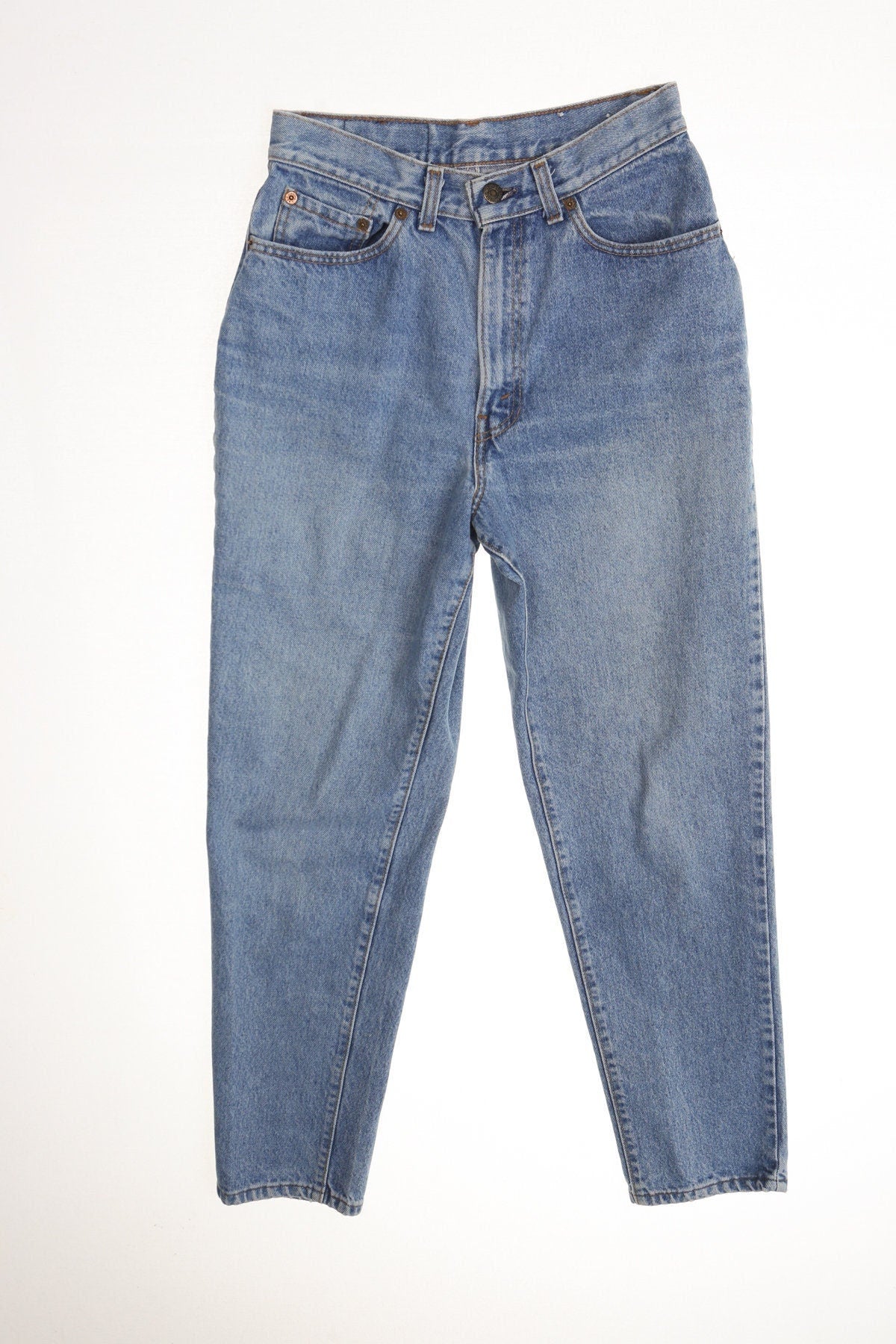 Vintage levi's high waist jeans women 90's mommy relaxed fit blue light wash y2k