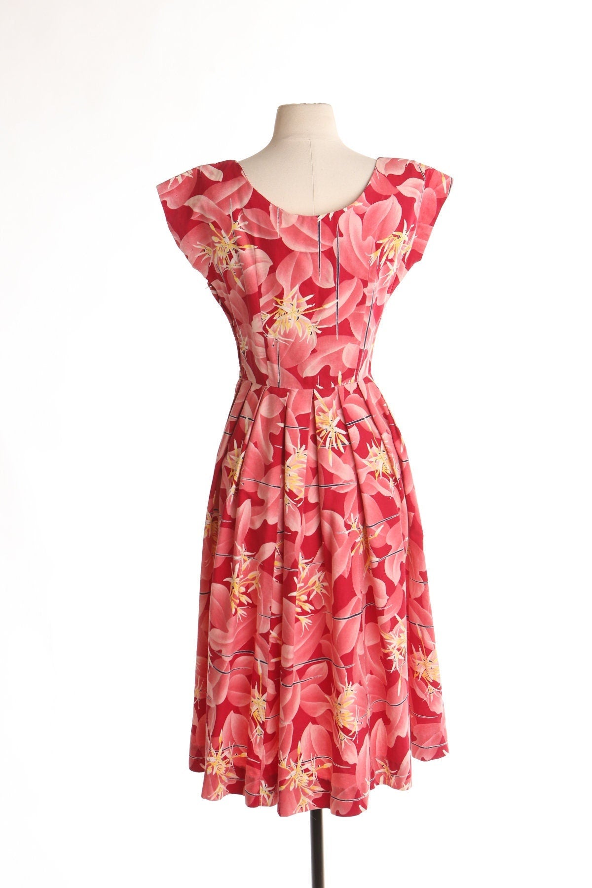 Vintage red hawaiian dress 40's 50's made in hawaii malihini label 12 pink up