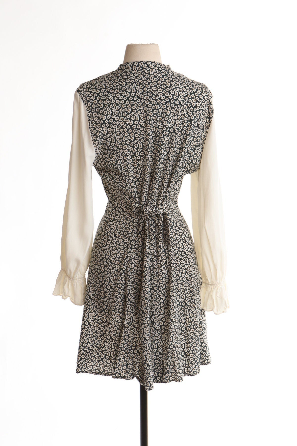 Vintage 90's floral print dress white gree button summer long sleeve