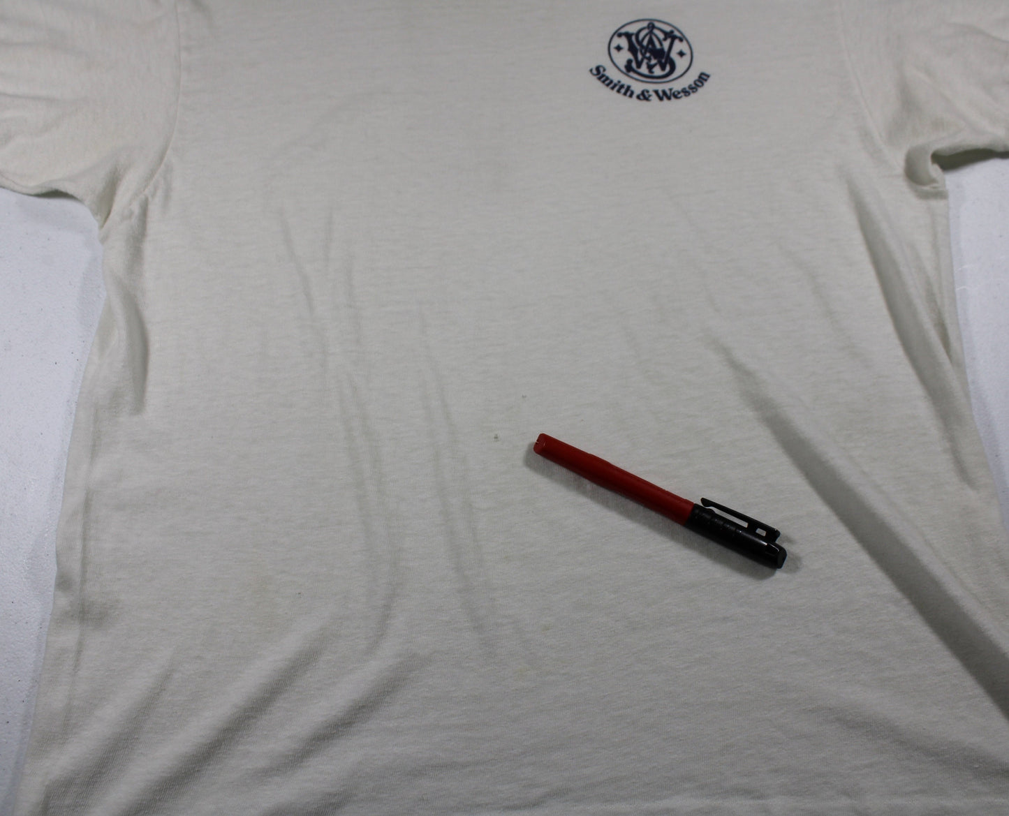 Smith and wesson vintage graphic sw hanes label made in usa t-shirt 70's 80's