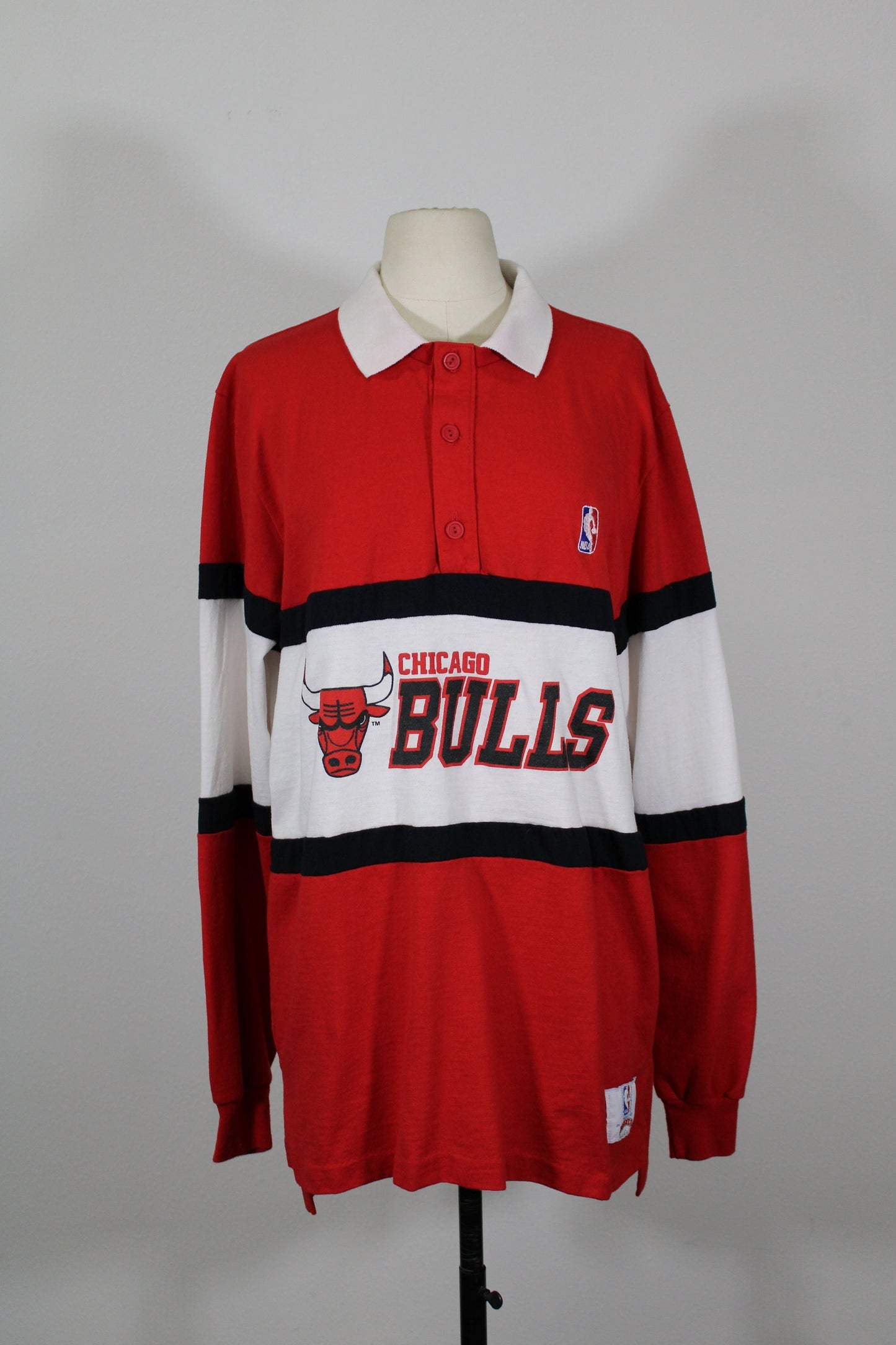 Chicago bulls basketball nba long sleeve red shirt nutmeg label made in usa vintage rare