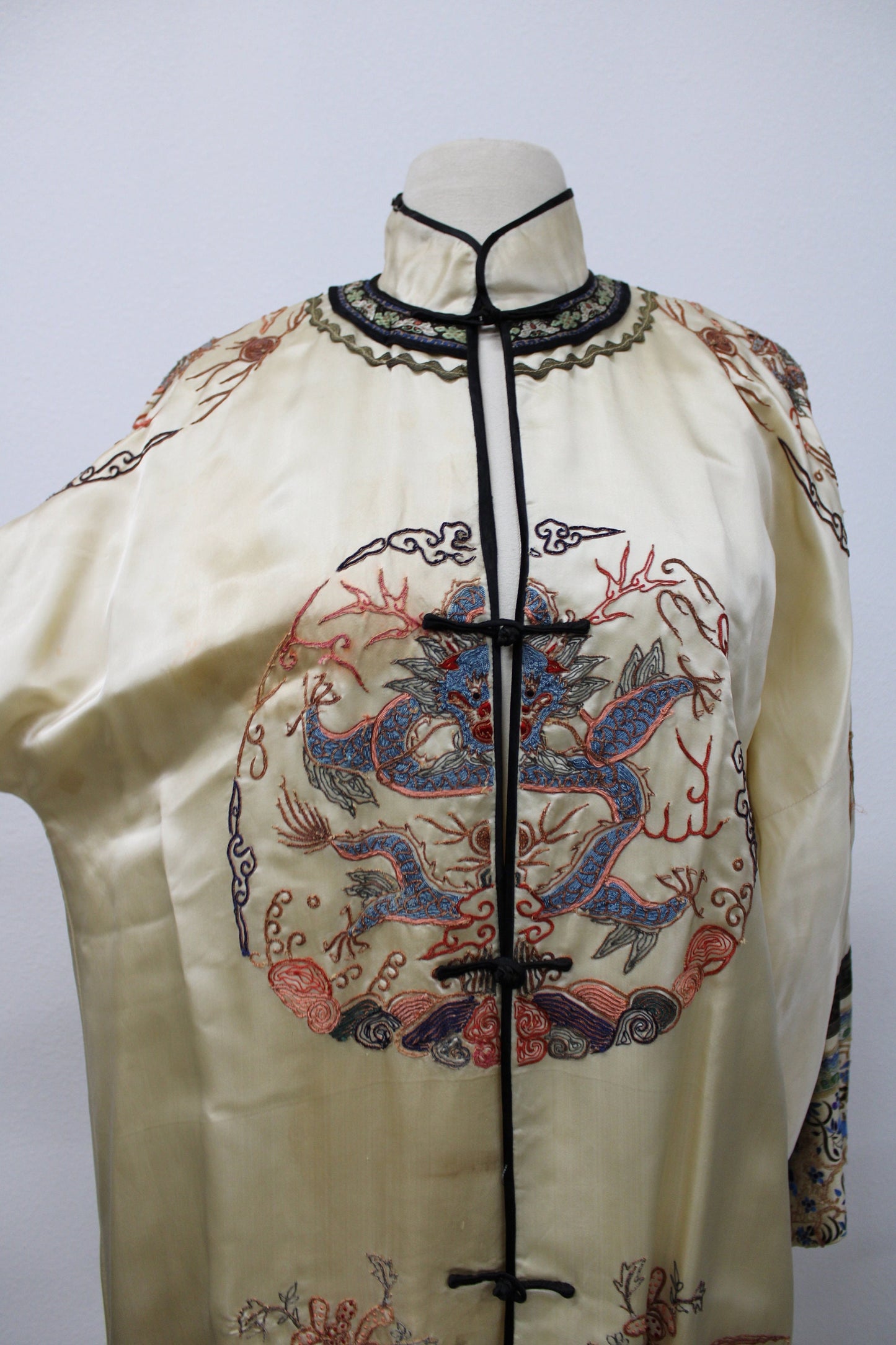 Chinese embroidered robe dragon cheongsam coat vintage rare women satin antique