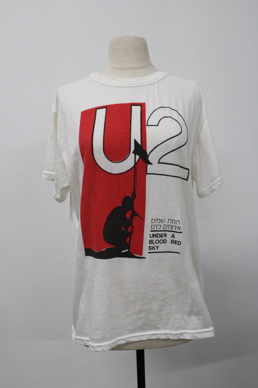 Vintage t-shirt u2 graphic print under a blood red sky red white bar wire army surplus from israel label bloody rare