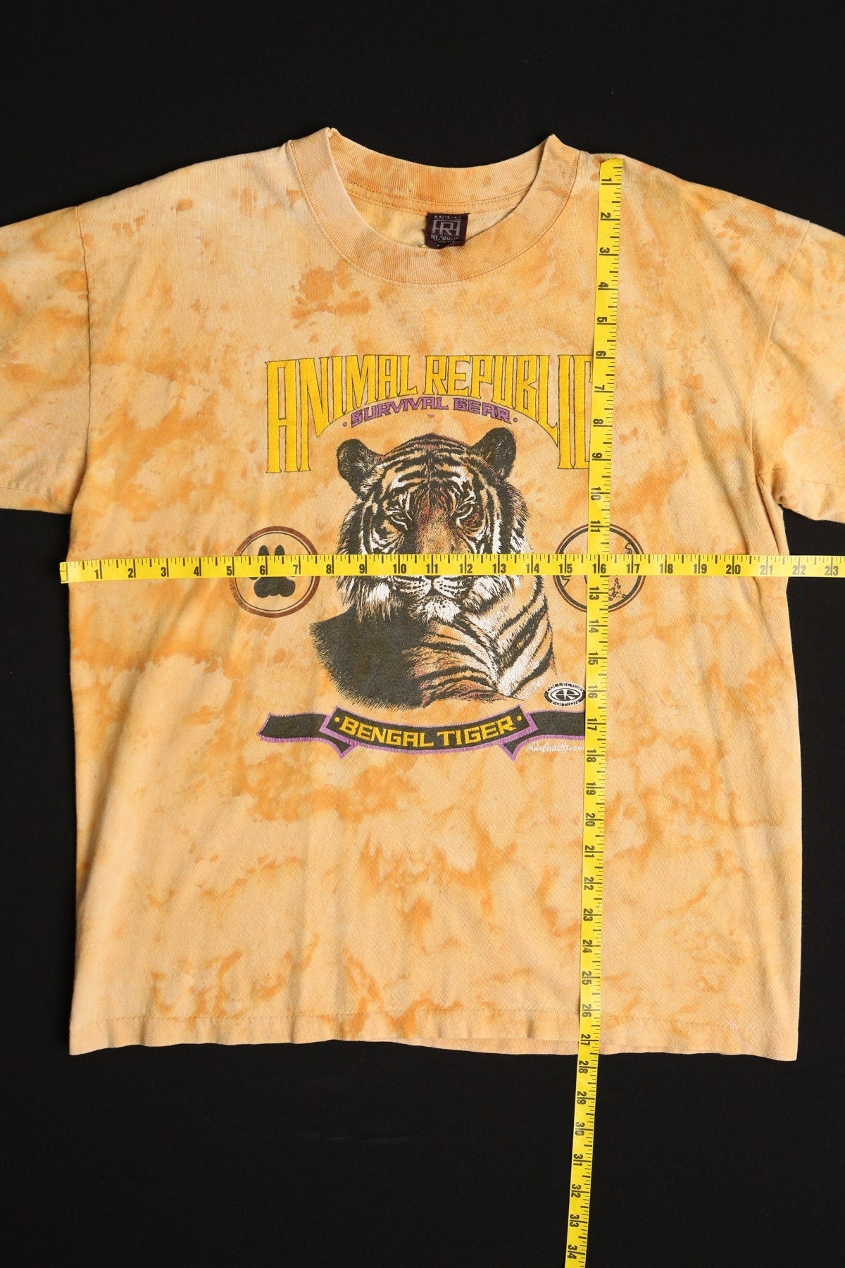 Vintage bengal tiger animal republic survival gear asia 1991 collectors edition 90's tie dye yellow refuge