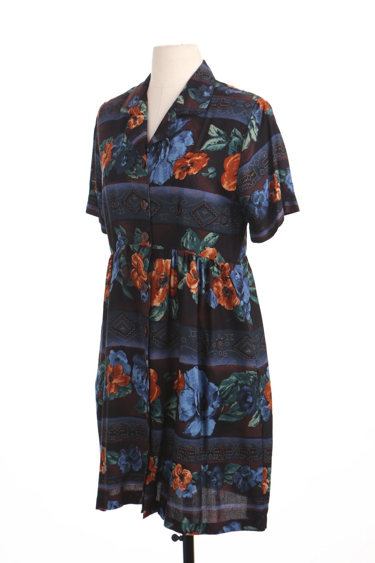 Vintage dress women casual summer black blue floral print button clousure rayon