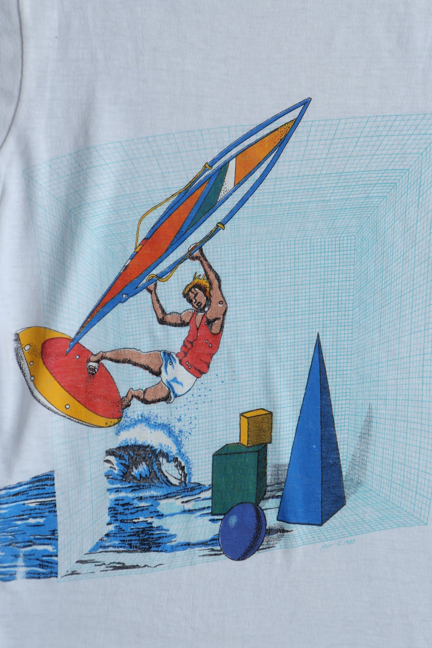 Wind surfing graphic tank top white vintage t-shirt 70's surf sea water beach