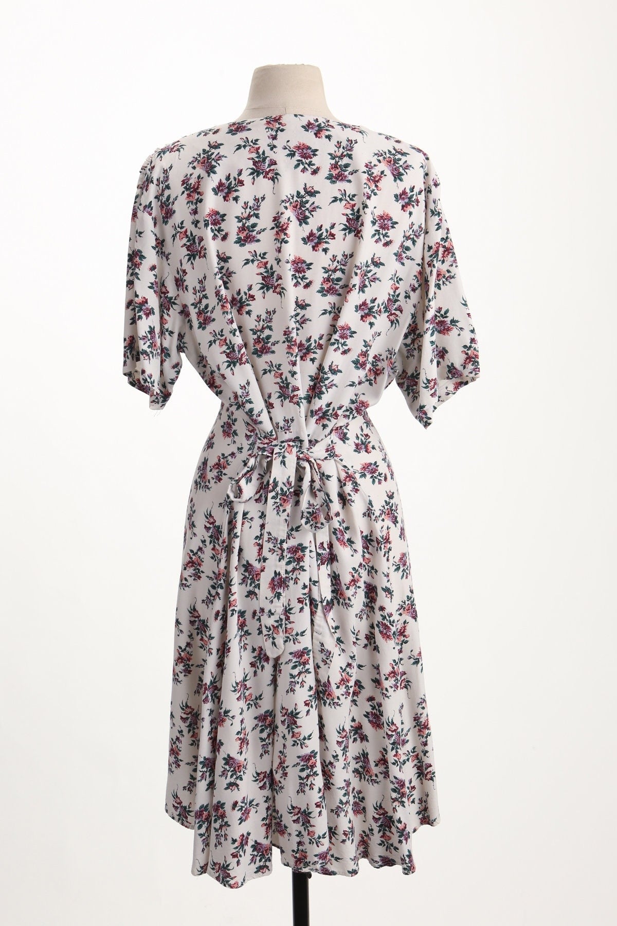 Vintage 90's floral print white summe dress button pearl short sleeve back tie belt