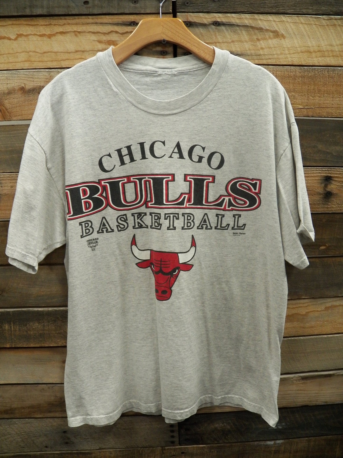 Chicago bulls basketball t-shirt team hanes th001208 no label nba