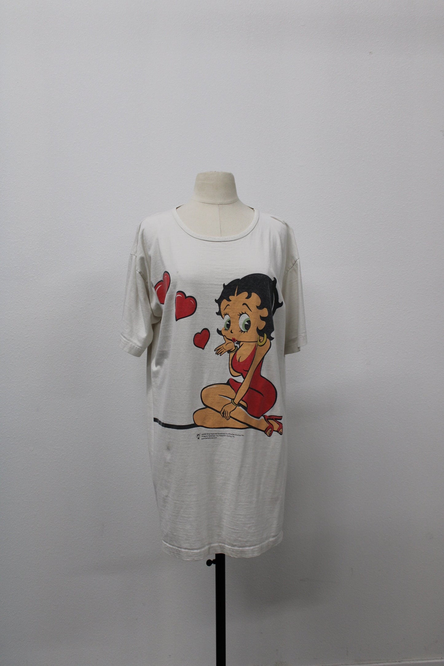 Betty boop graphic t-shirt long pijama white red dress puppy hearts