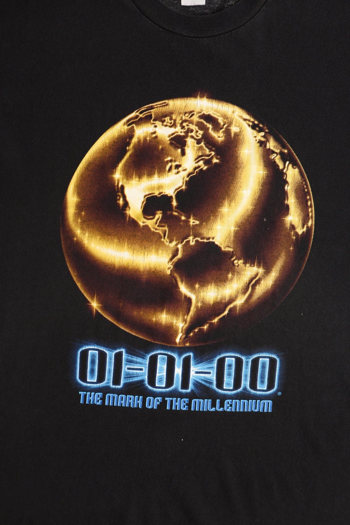 Vintage y2k year 2000 graphic t-shirt shirt golden globe the mark of the millennium black 01-01-00