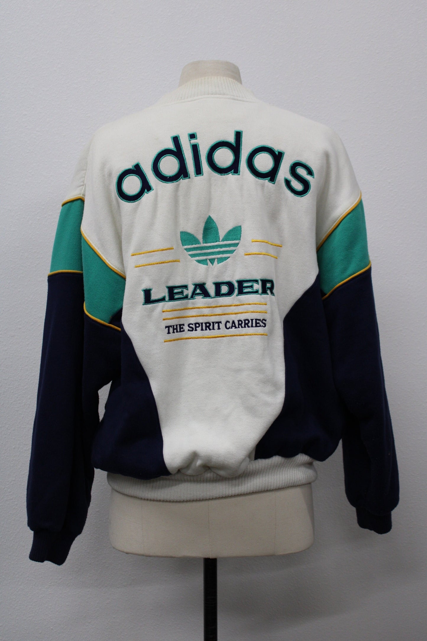 Adidas vintage sweatshirt white blue yellow green silver label leader the spirit carries graphic embroidered zip up