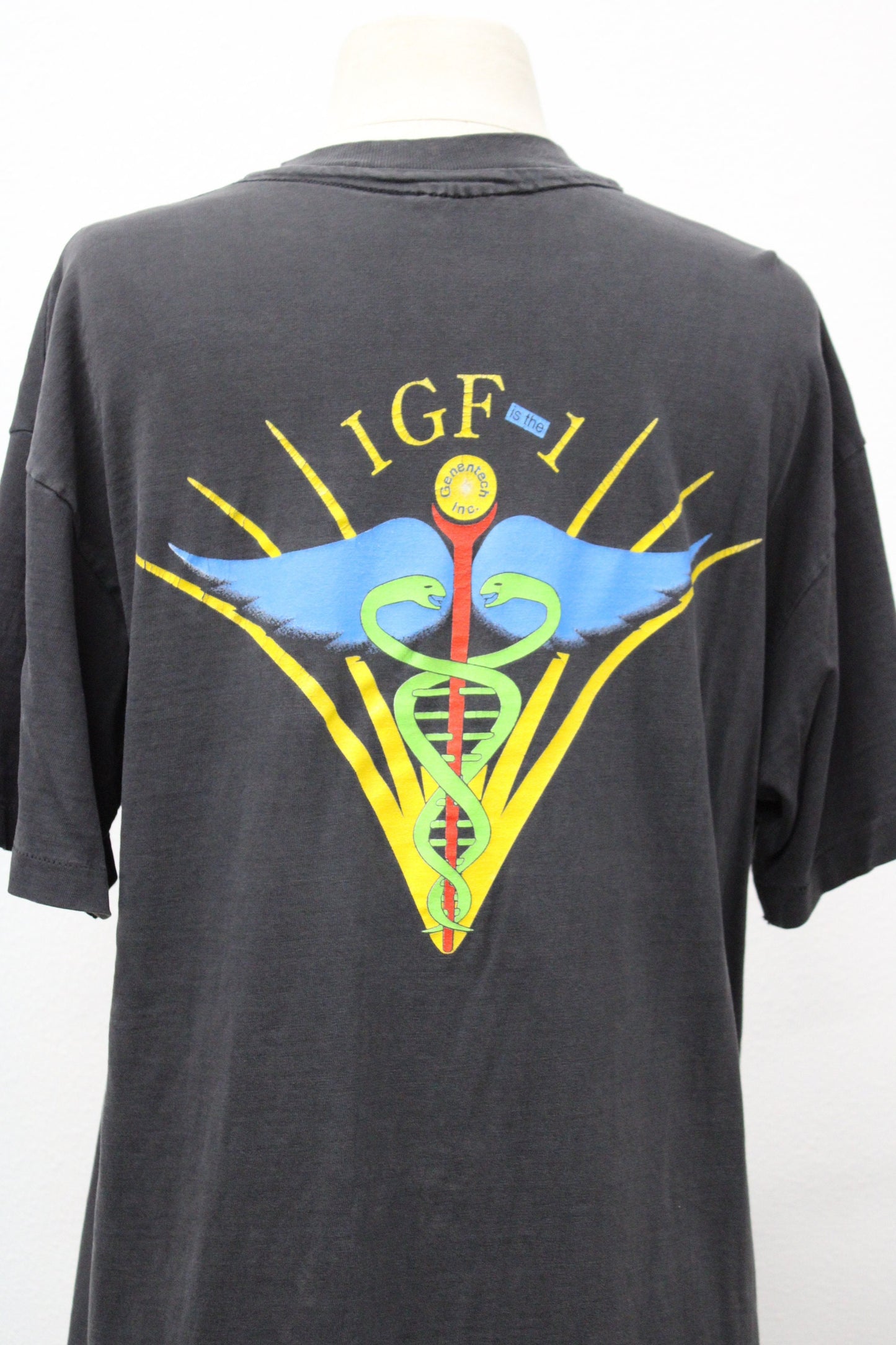 Biotechnology vintage company igf genentech inc black t-shirt made in usa large medical symbol logo