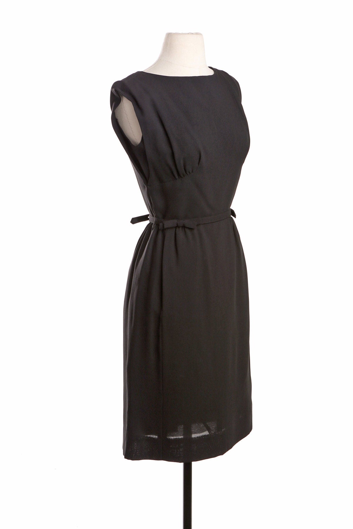 Vintage Black Casual Dress with Waist Belt