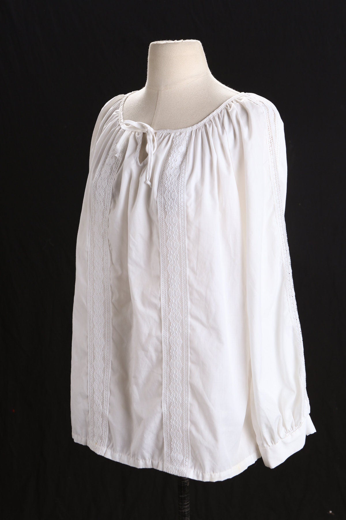 Vintage White Embroidered Summer Blouse by Sears