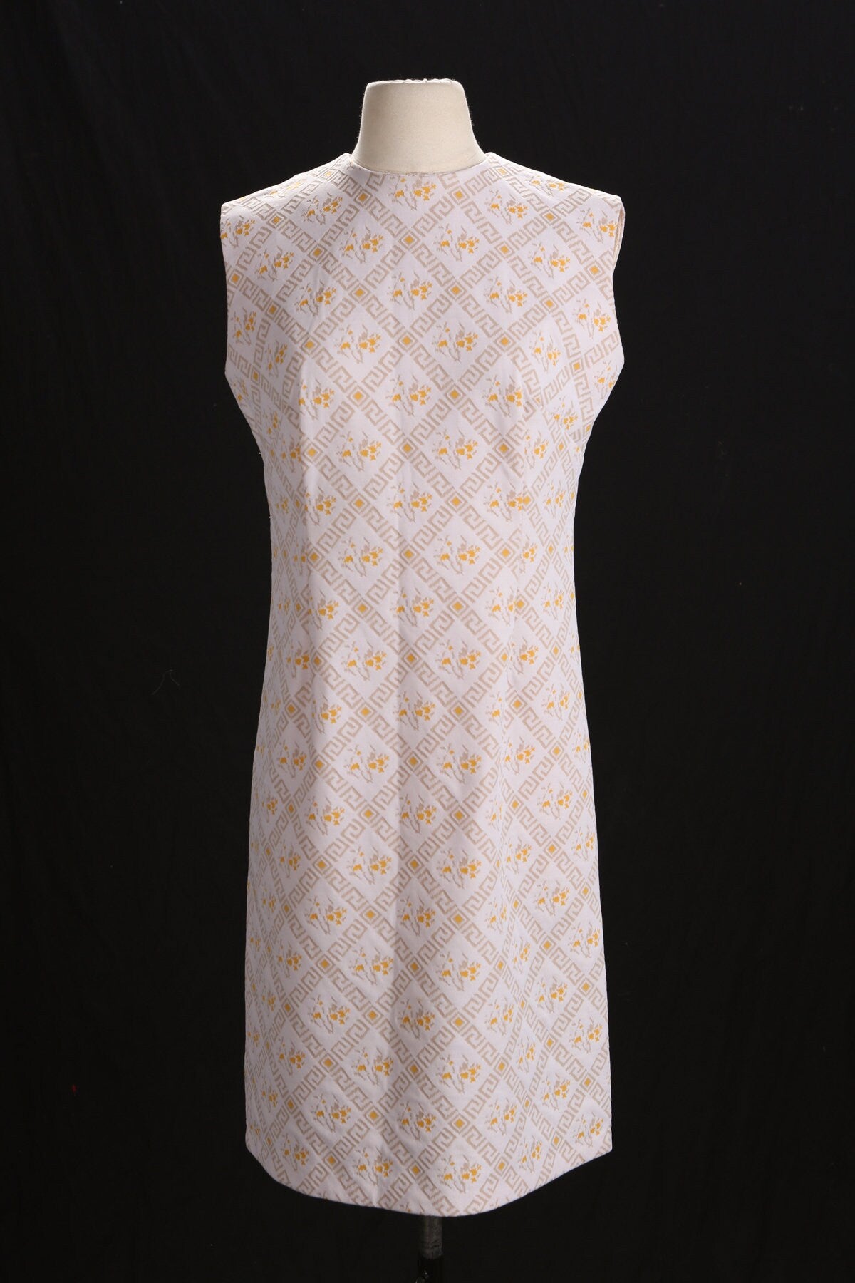 70's White Sleeveless Floral Print Summer Dress