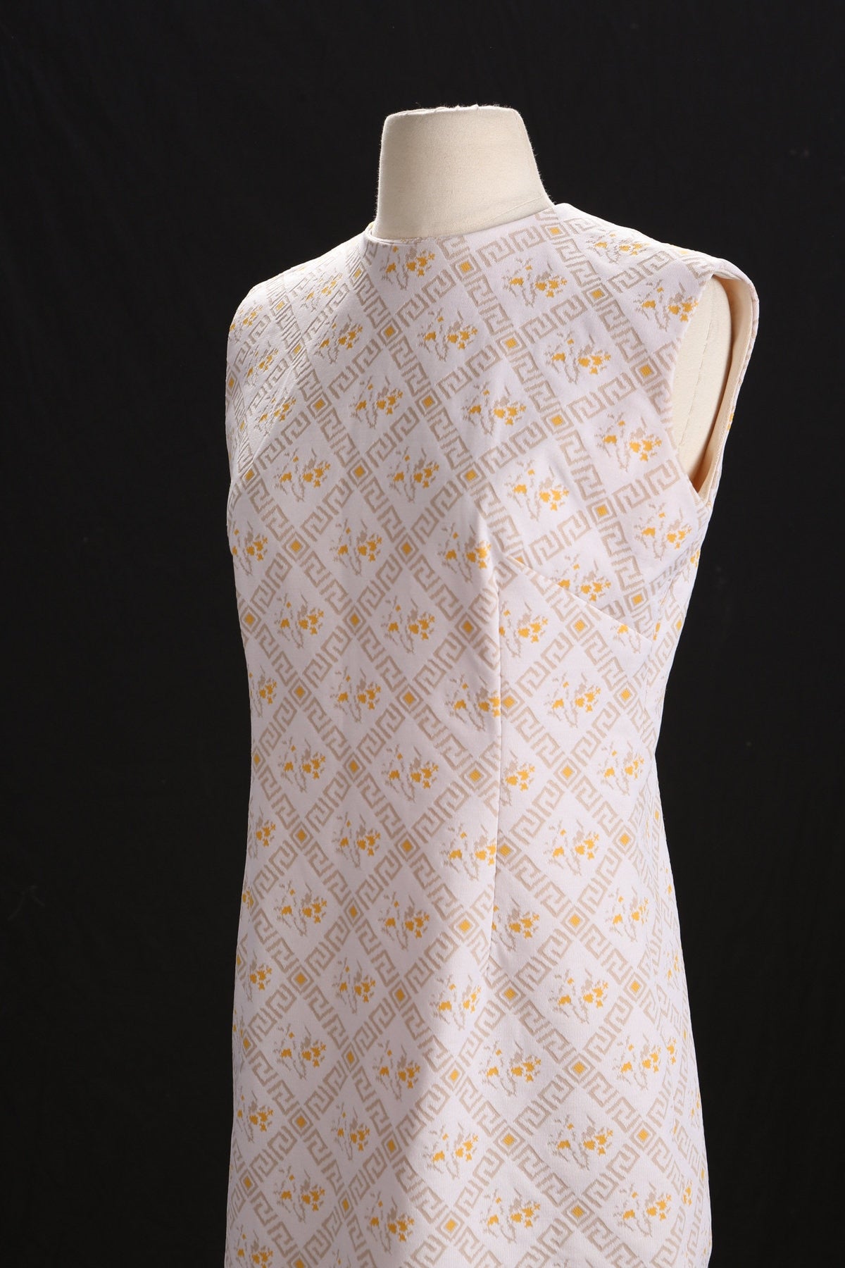 70's White Sleeveless Floral Print Summer Dress