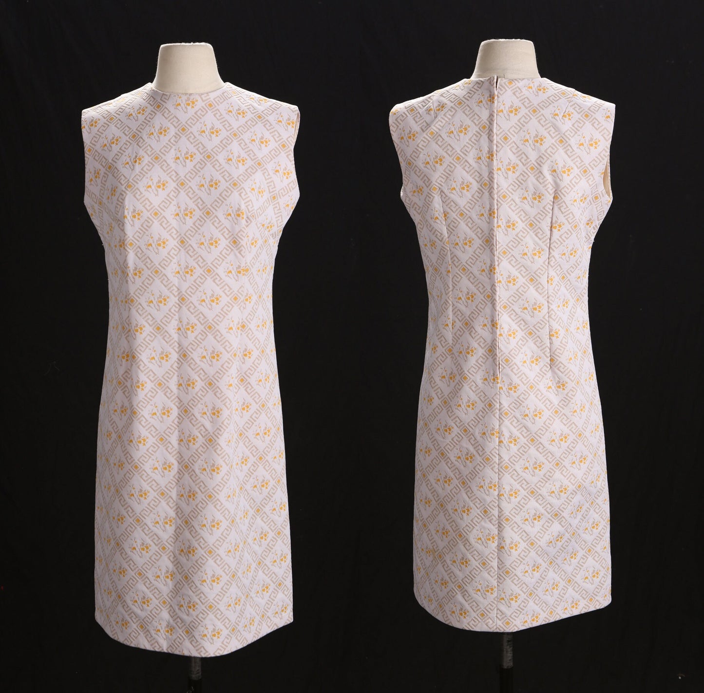 70's White Sleeveless Floral Print Summer Dress