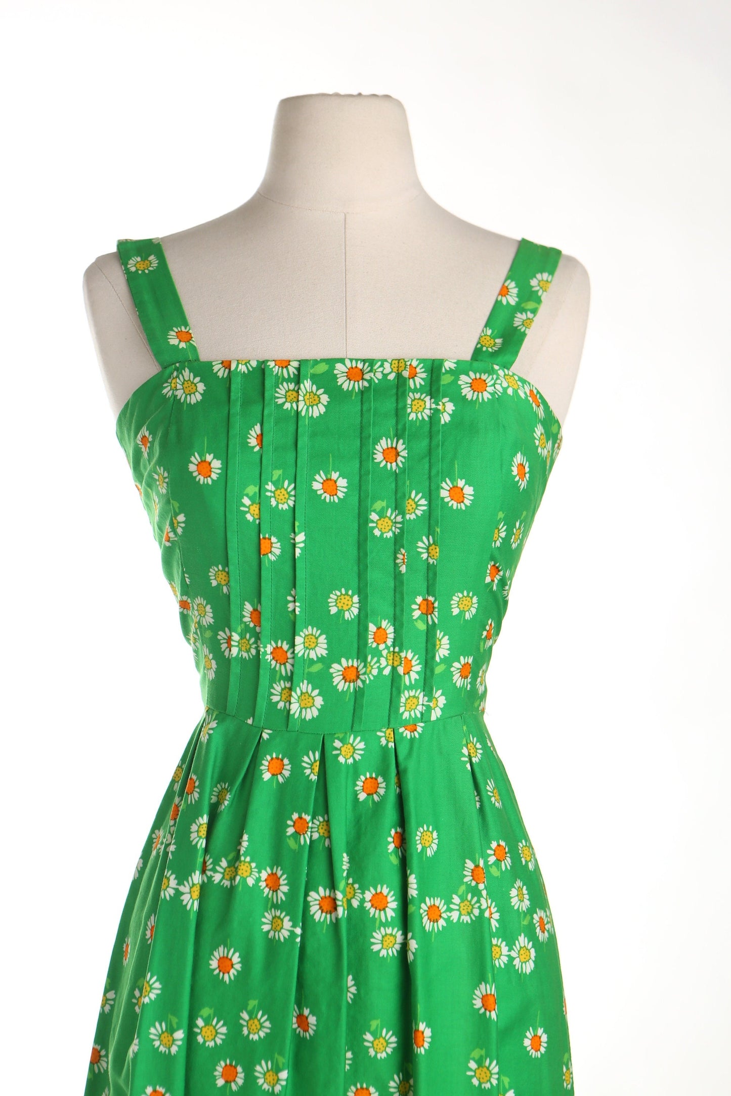 Vintage women green floral 70's cotton long dress strap