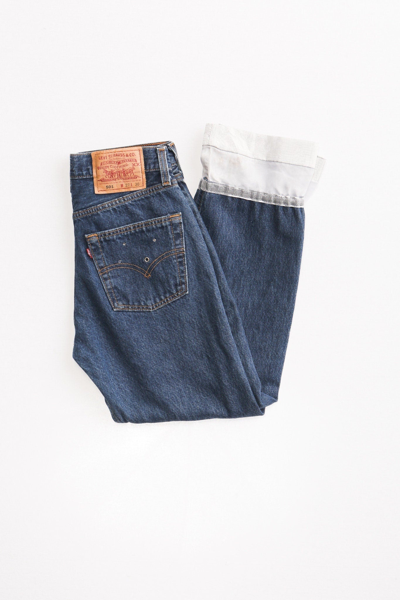 Vintage 501 levi's jeans medium wash rhyme stones cut off denim pants y2k