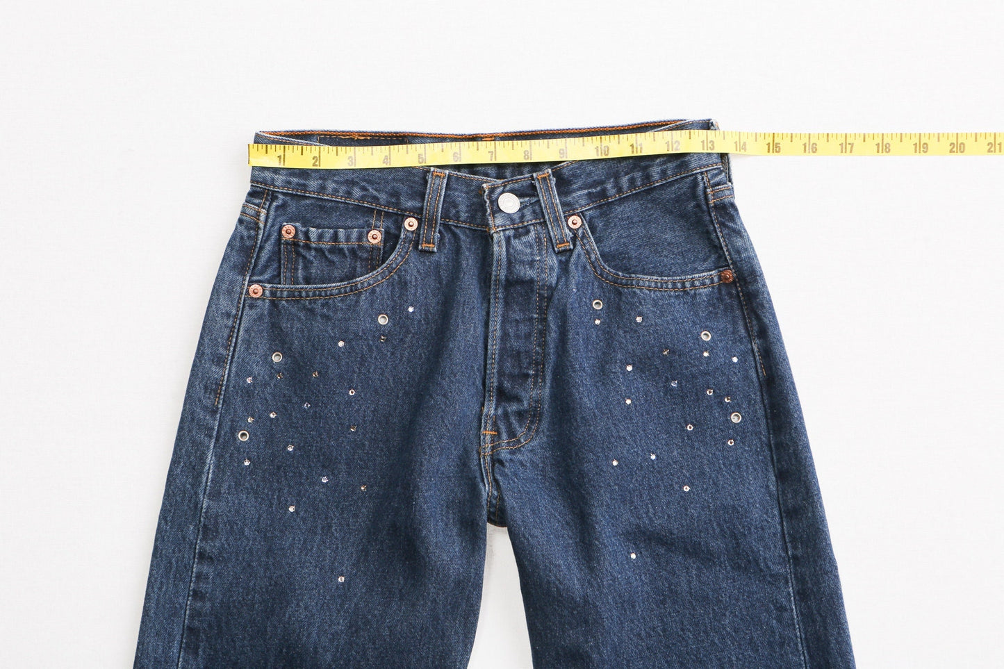 Vintage 501 levi's jeans medium wash rhyme stones cut off denim pants y2k
