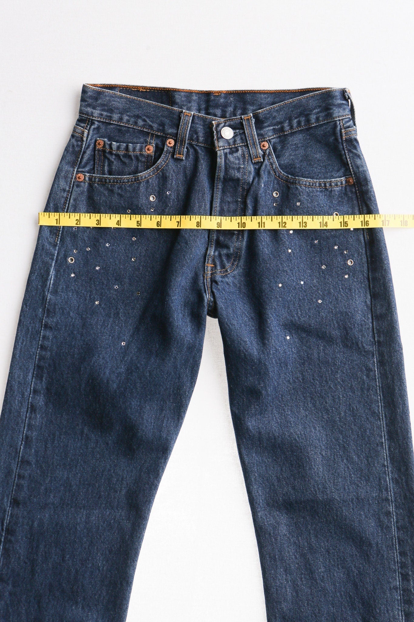 Vintage 501 levi's jeans medium wash rhyme stones cut off denim pants y2k