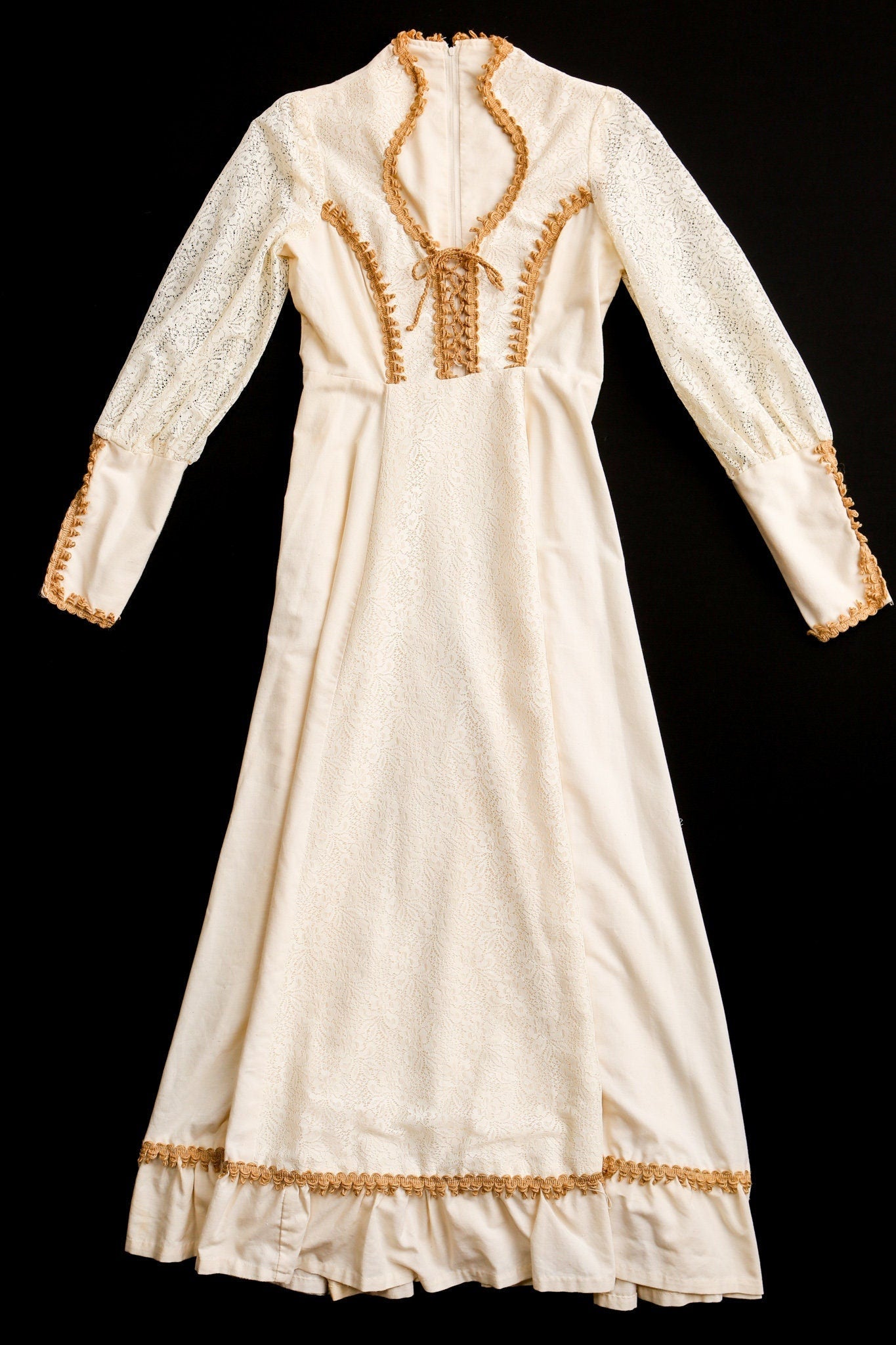 Vintage women boho hippie cotton biege victorian dress lace button gypsy 70's