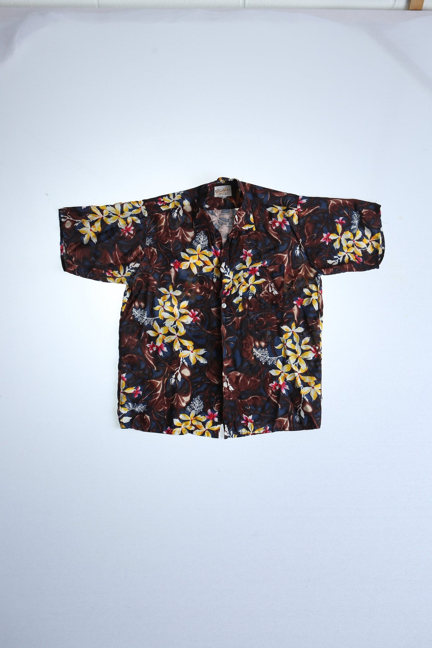 Vintage brown hawaiian shirt men waikiki floral yellow flowers 50's 60's 40's