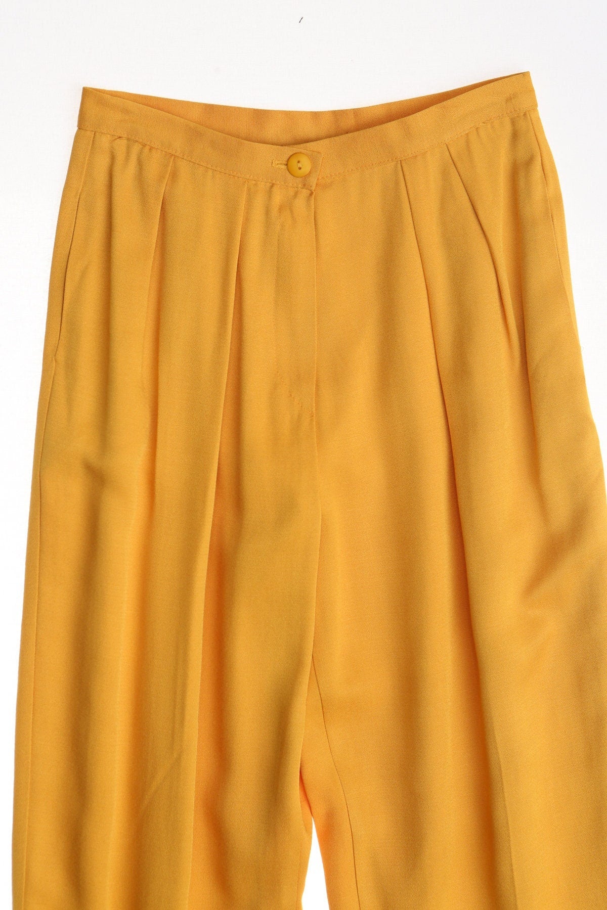 Vintage women casual 90's y2k yellow pants pleated