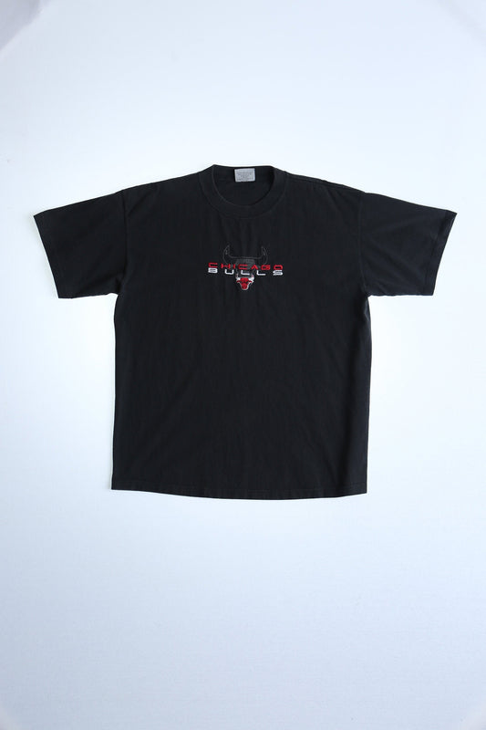 Chicago bulls vintage t-shirt embroidered black nba basketball