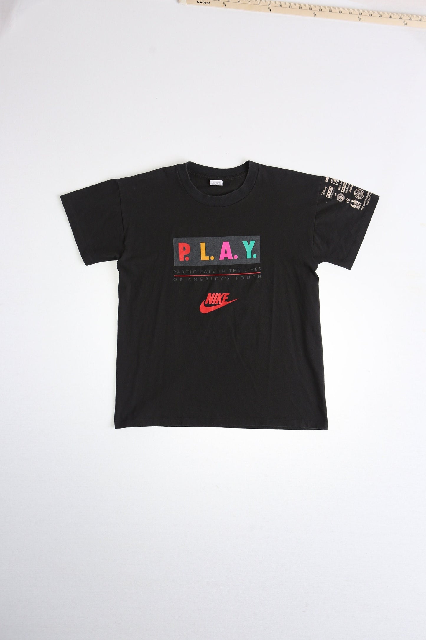 Nike vintage t-shirt black red fly play sports american youth