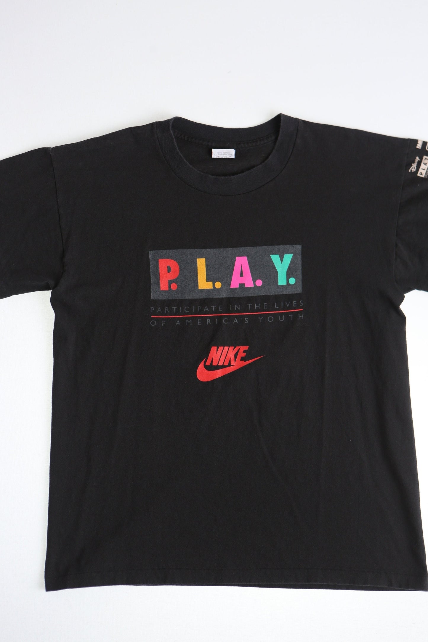 Nike vintage t-shirt black red fly play sports american youth