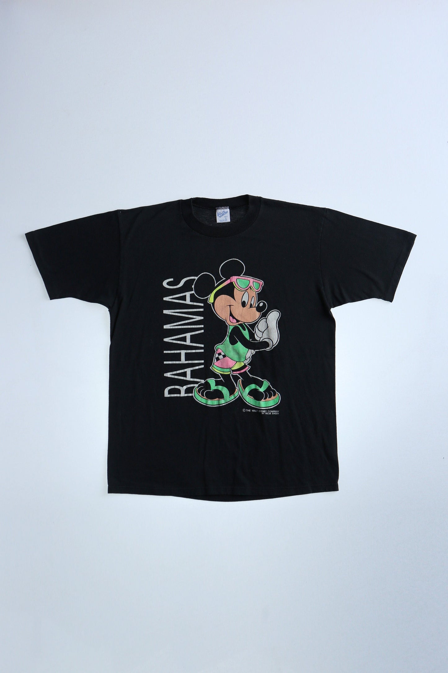 Vintage mickey mouse t-shirt bahamas black beach walt disney