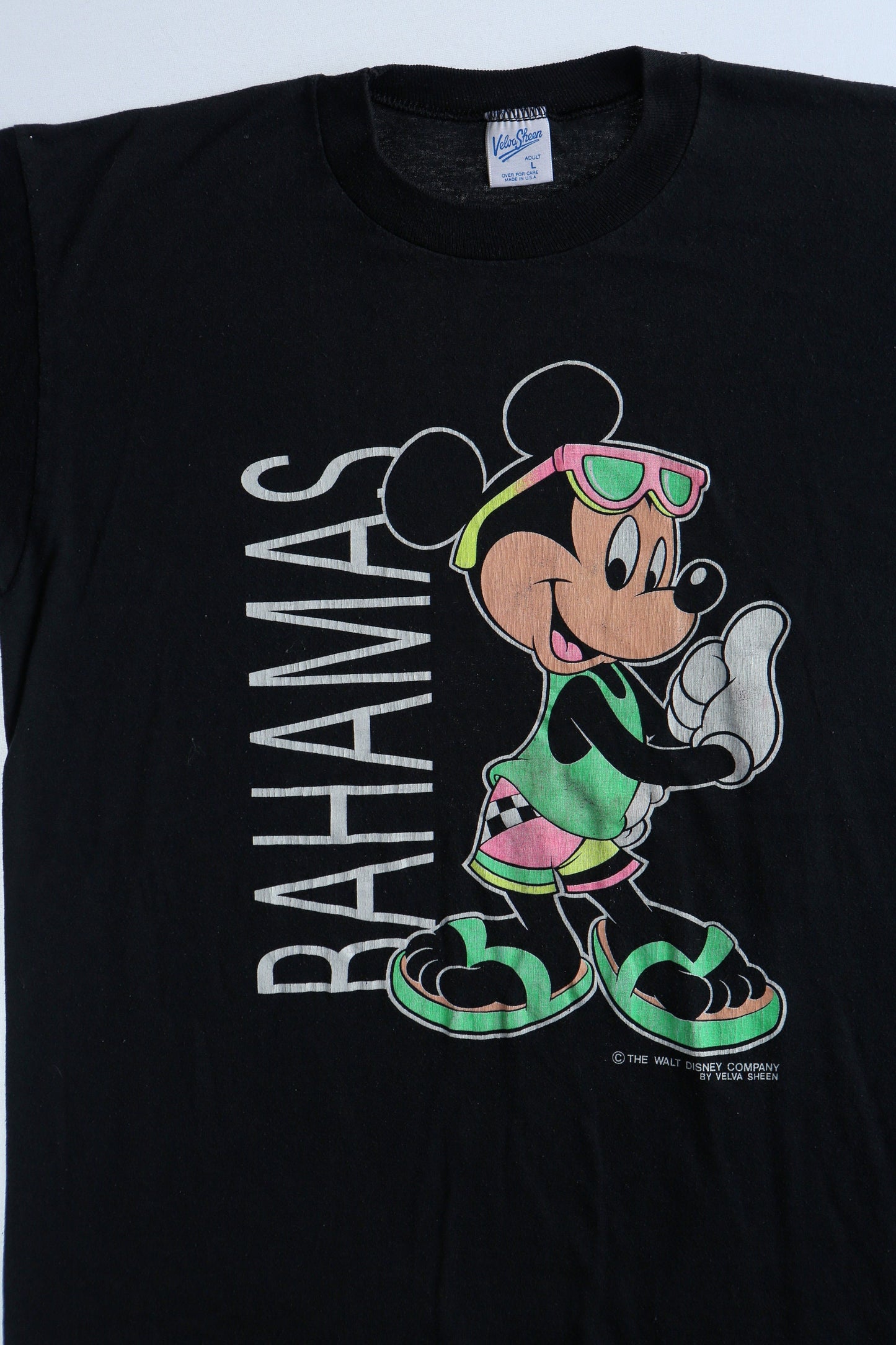 Vintage mickey mouse t-shirt bahamas black beach walt disney
