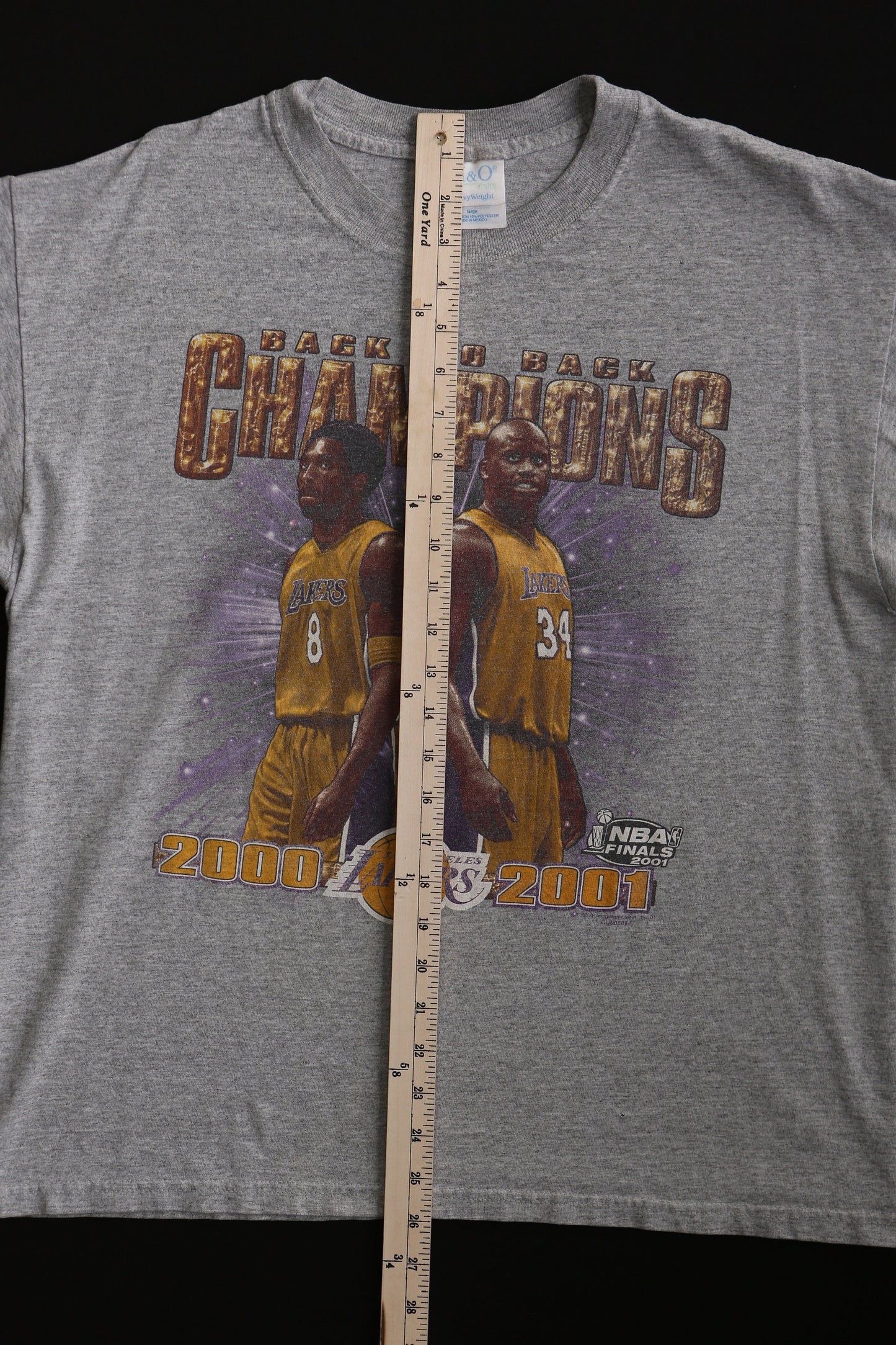 Lakers y2k 2000 2001 nba finals los angeles back to back champions kobe braynt shaquille o'neal large vintage gray