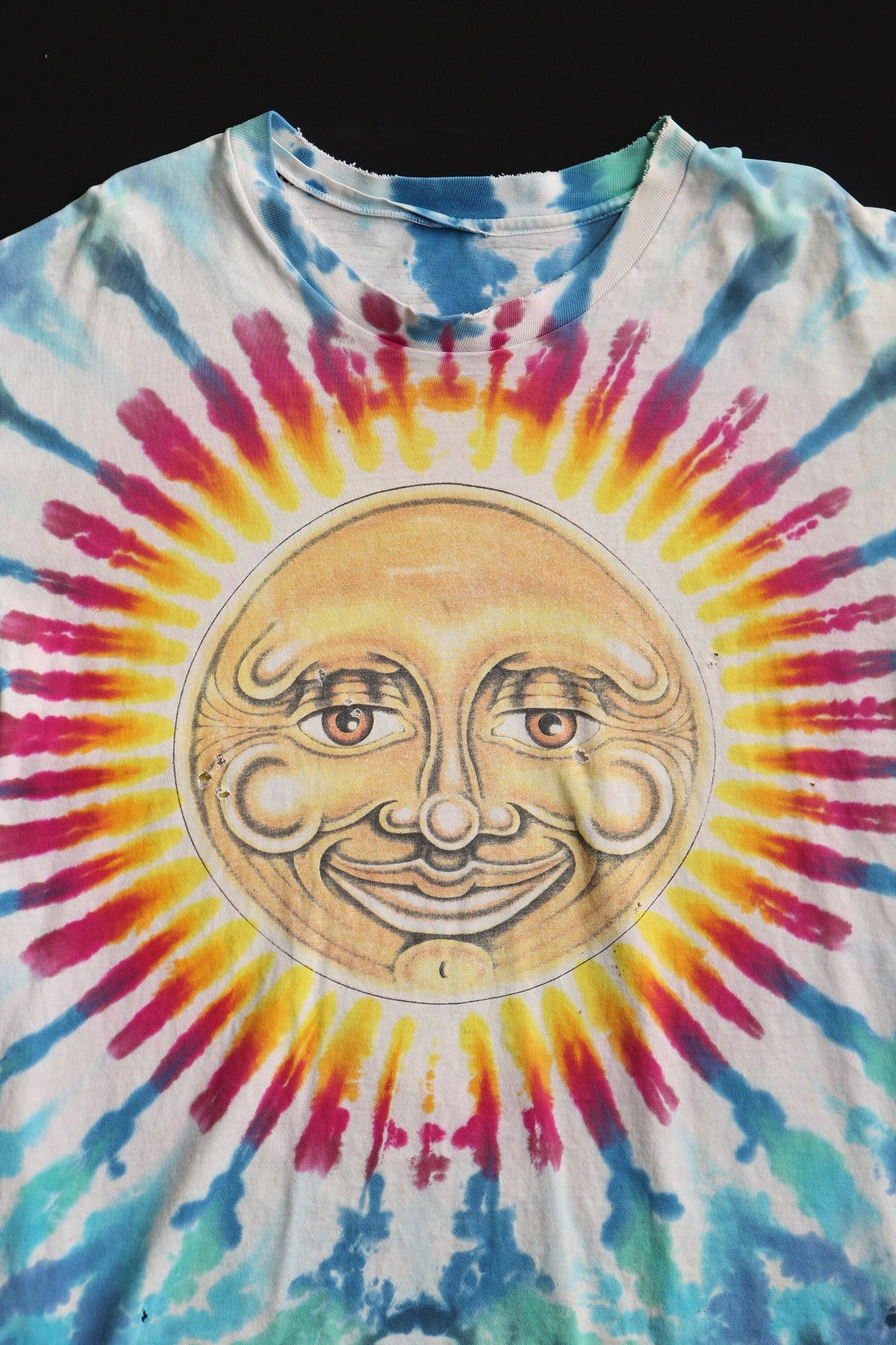 Vintage tie dye sun t-shirt hippie blue one god big mountain white