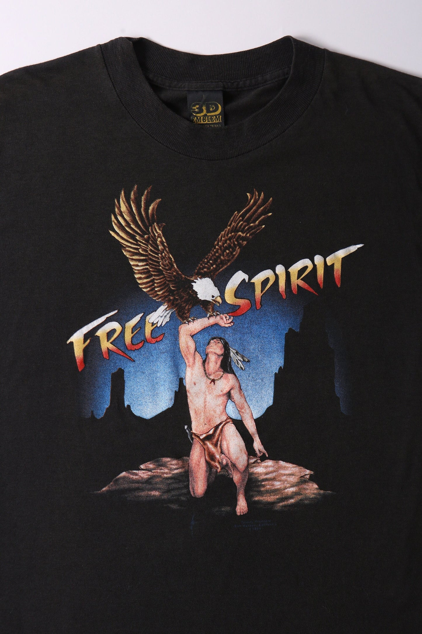 Vintage t-shirt native american free spirit black 3d emblem