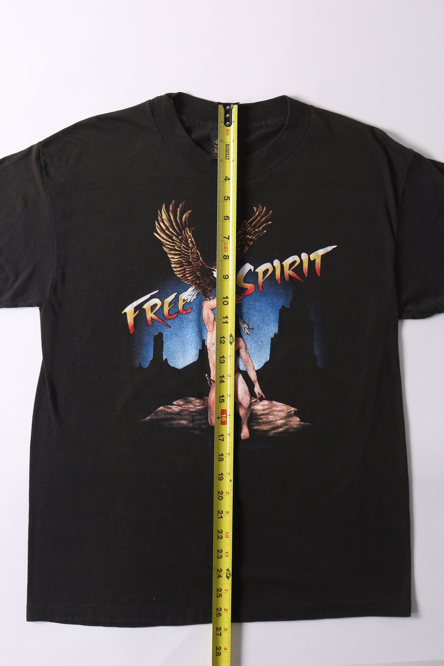 Vintage t-shirt native american free spirit black 3d emblem