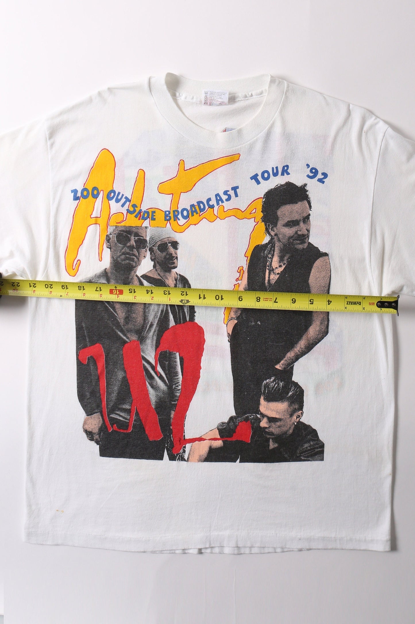 Vintage u2 tour 92 t-shirt zoo white broadcast rocker concert