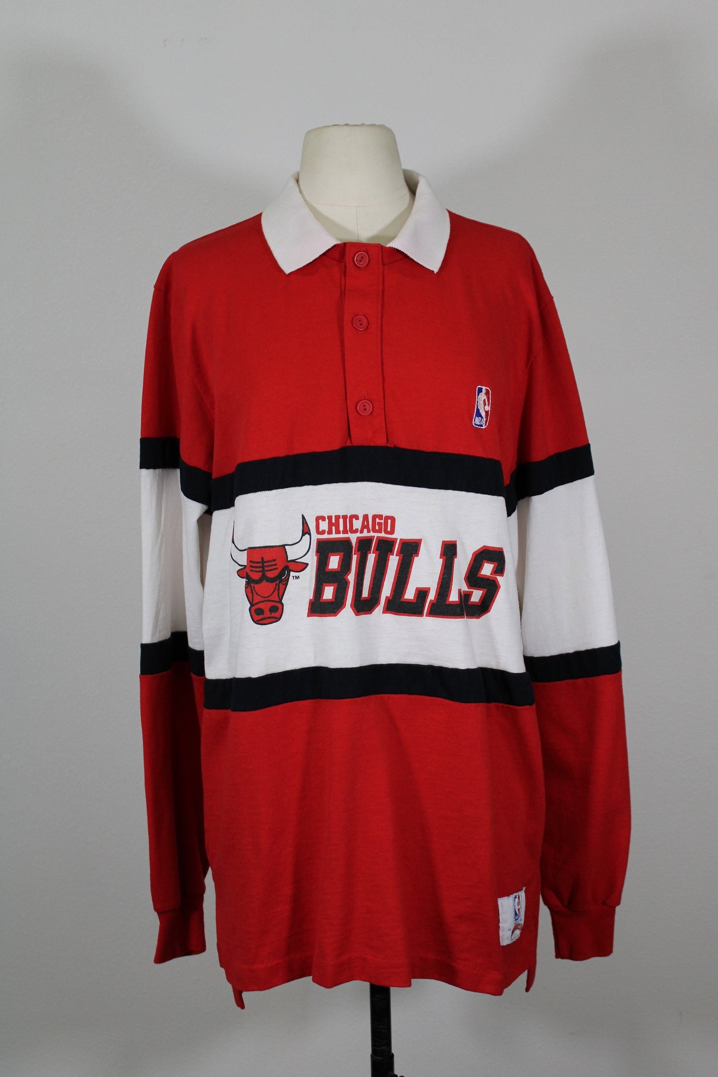 Chicago bulls basketball nba long sleeve red shirt nutmeg label made in usa vintage rare