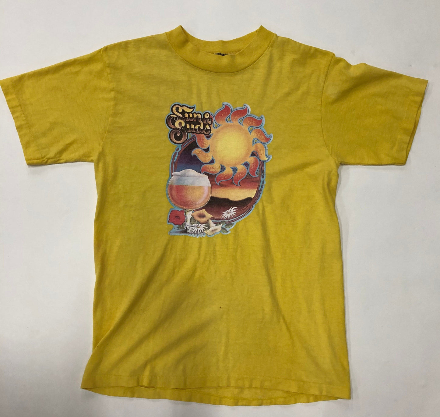 Glass cup sunset beer sun and suds yellow print iron board t-shirt graphic 70s vintage