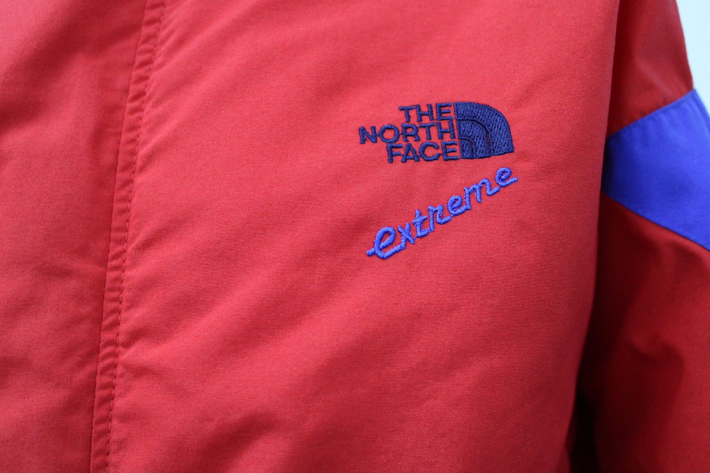 Red unisex winter blue bomber snap clousure zipper clousure north face jacket sport extreme edition made in usa